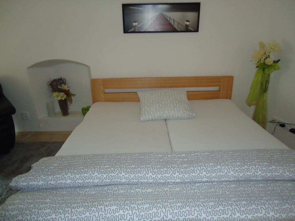 Pod Kotnovem Apartment