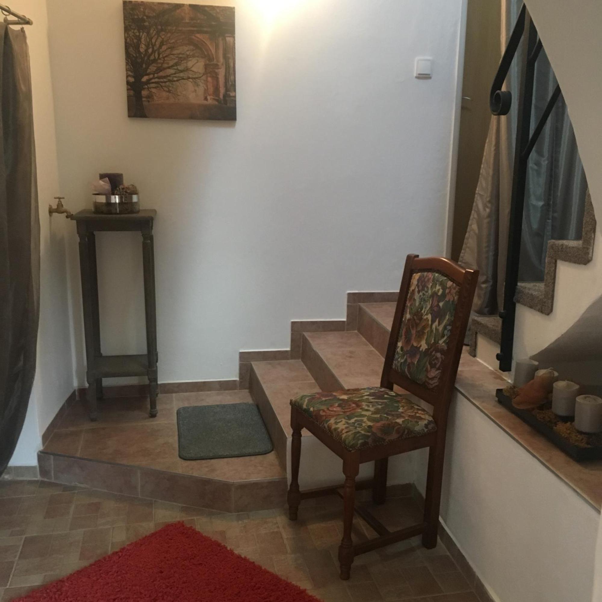 Pod Kotnovem Apartment